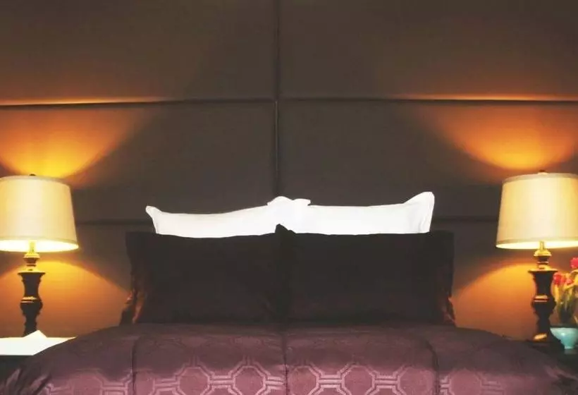Hotel One Pacific