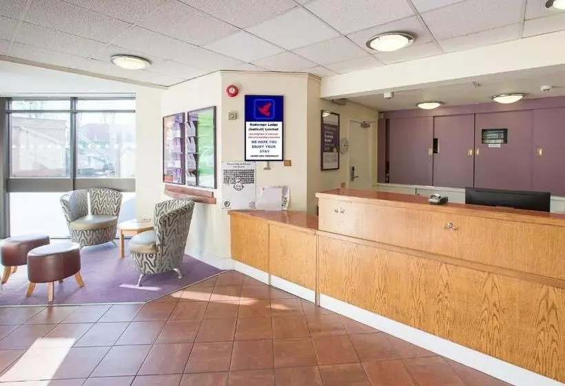 Hotelli Redwings Lodge Solihull