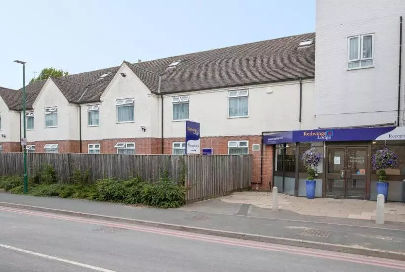 Hotelli Redwings Lodge Solihull