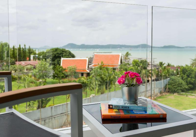 The Beachfront Hotel Phuket