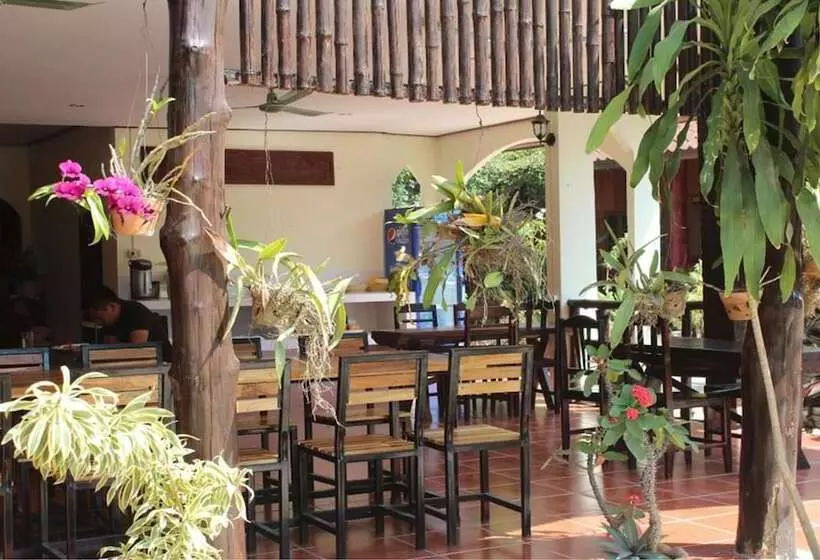 ホテル Vang Vieng Garden Bungalow