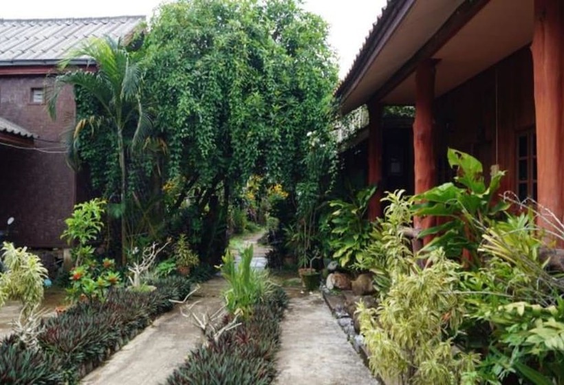 호텔 Vang Vieng Garden Bungalow