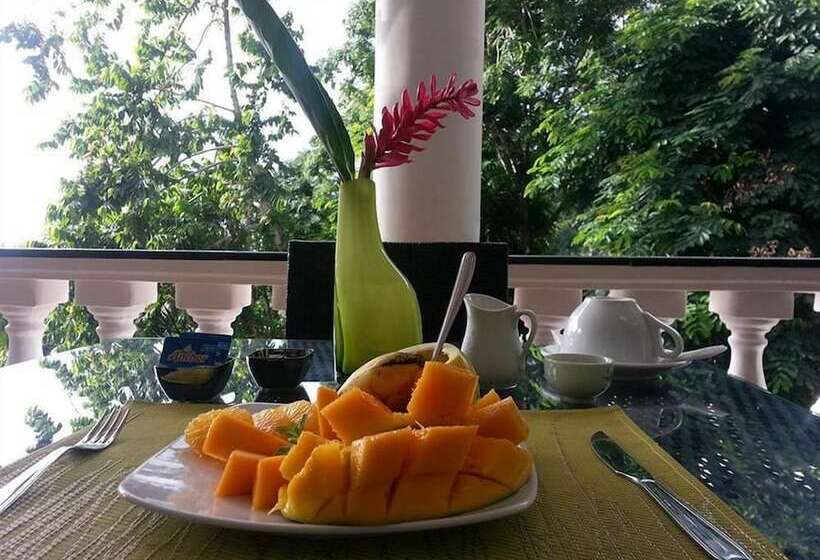 Пансион Lime Hill Lodge