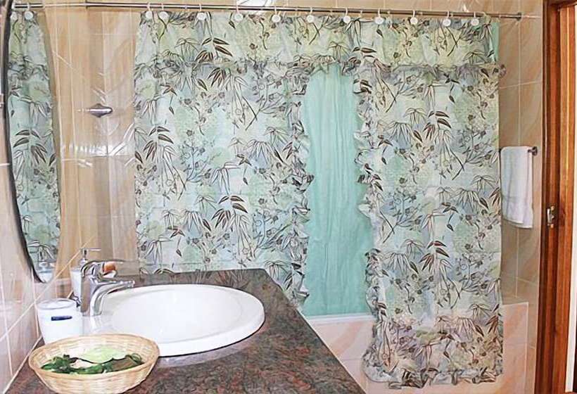 Пансион Lime Hill Lodge