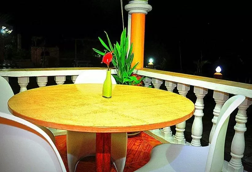 پانسیون Lime Hill Lodge