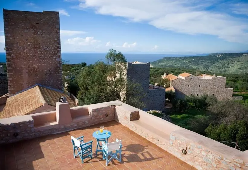 Hotelli Arapakis Historic Castle