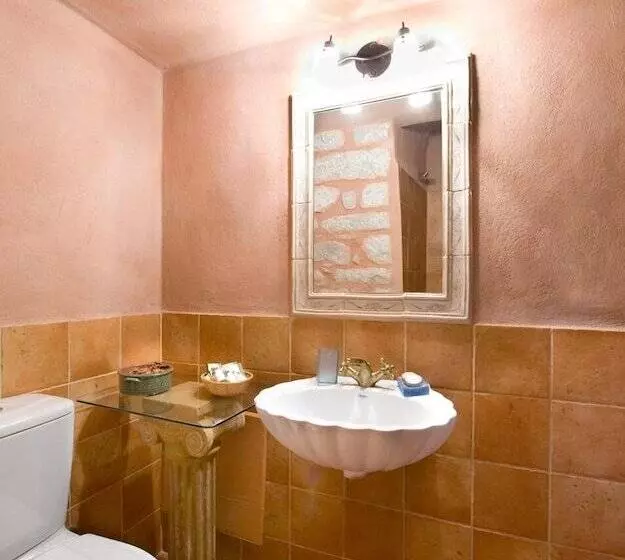 Hotelli Arapakis Historic Castle