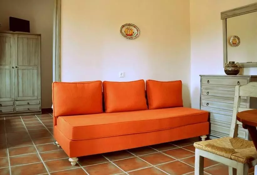 Hotelli Arapakis Historic Castle