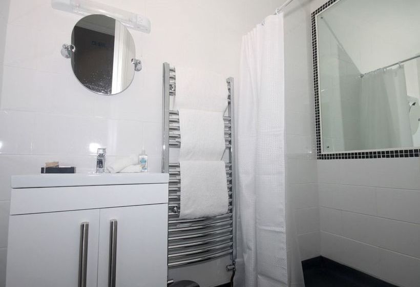 Отель Barkleys B&b