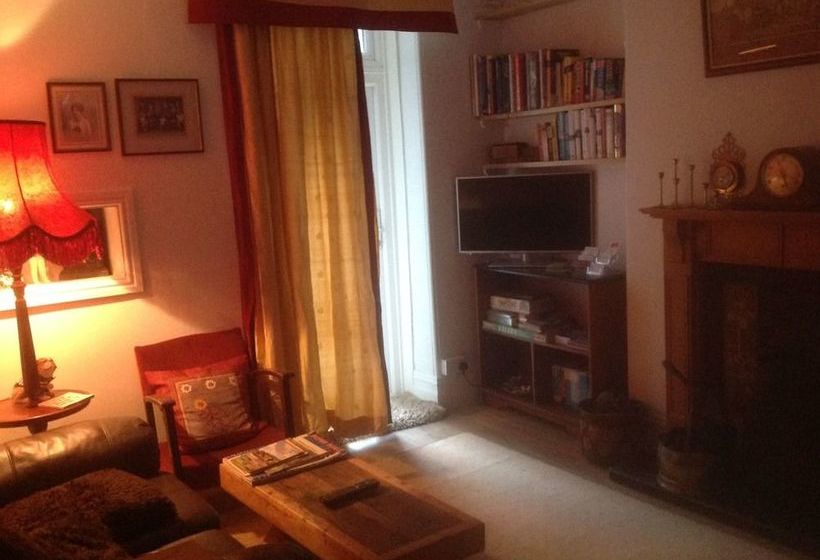 Отель Barkleys B&b