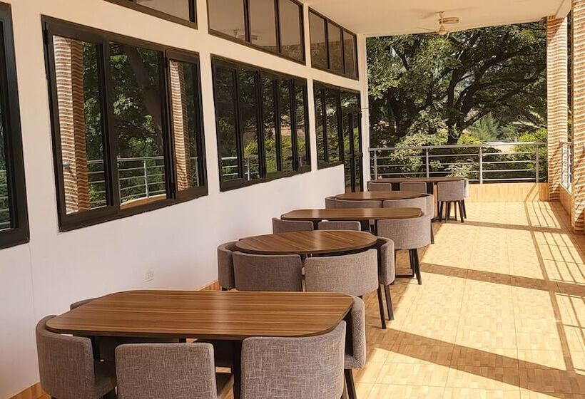 هتل Metzy Residence