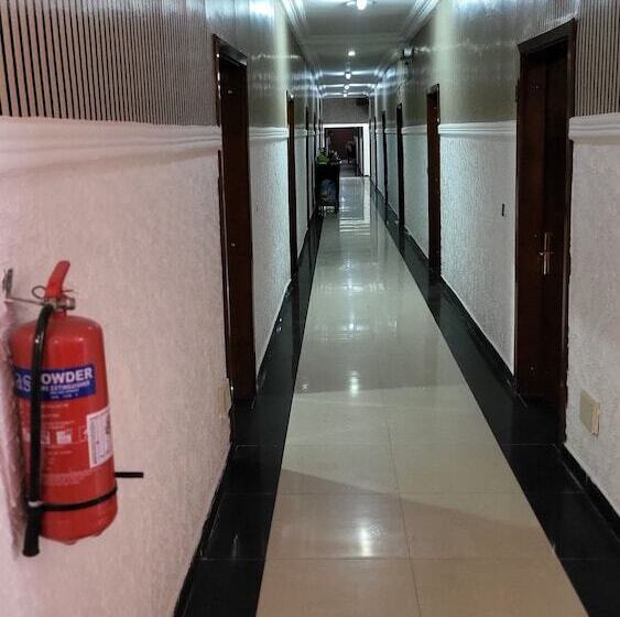 هتل Metzy Residence