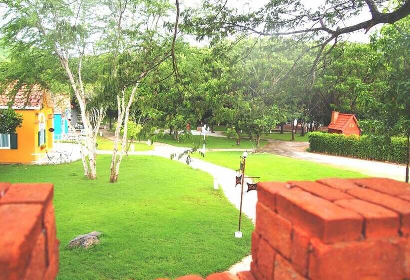 בית מלון כפרי Ozono Resort