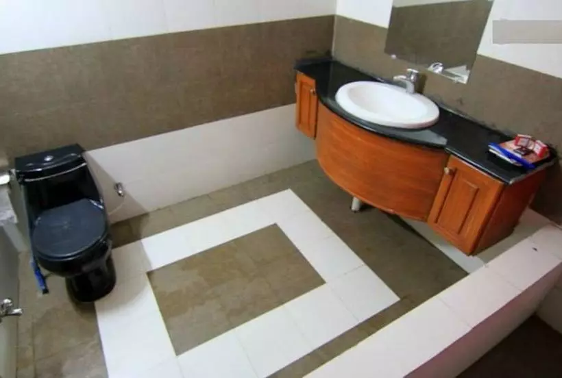 هتل Premier Inn Davis Road