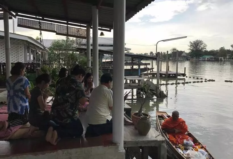 ホテル Se Sun Amphawa