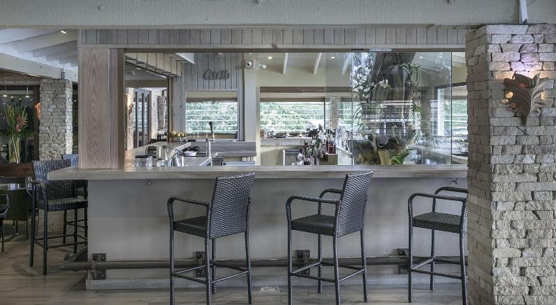 Secret Harbour Boutique Hotel And Marina