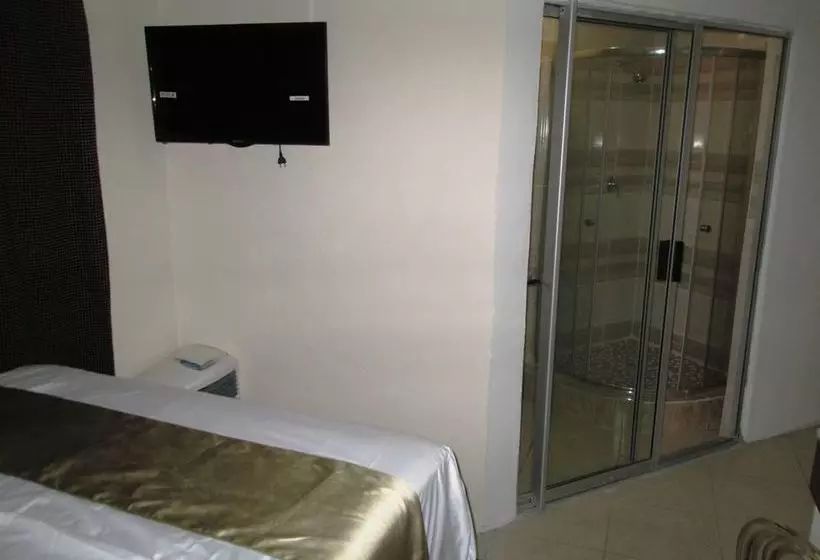 King Base Guesthouse B & B