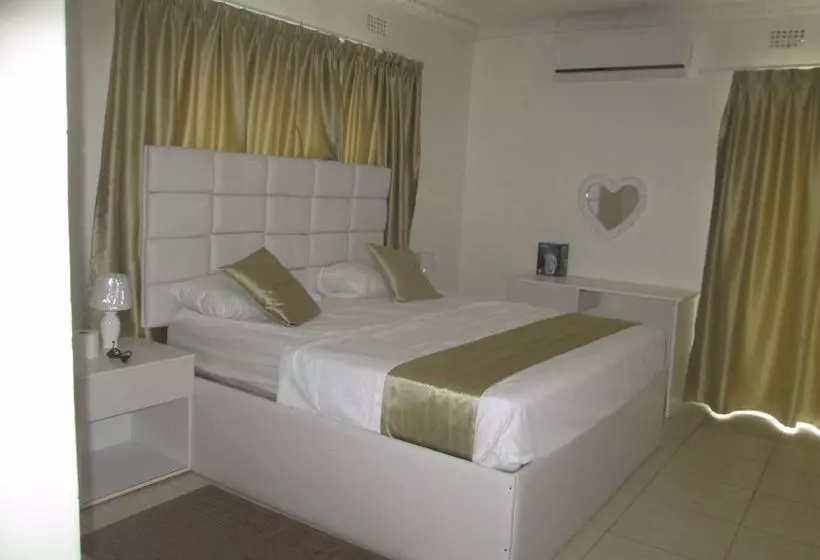 King Base Guesthouse B & B