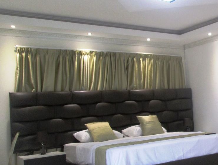 King Base Guesthouse B & B