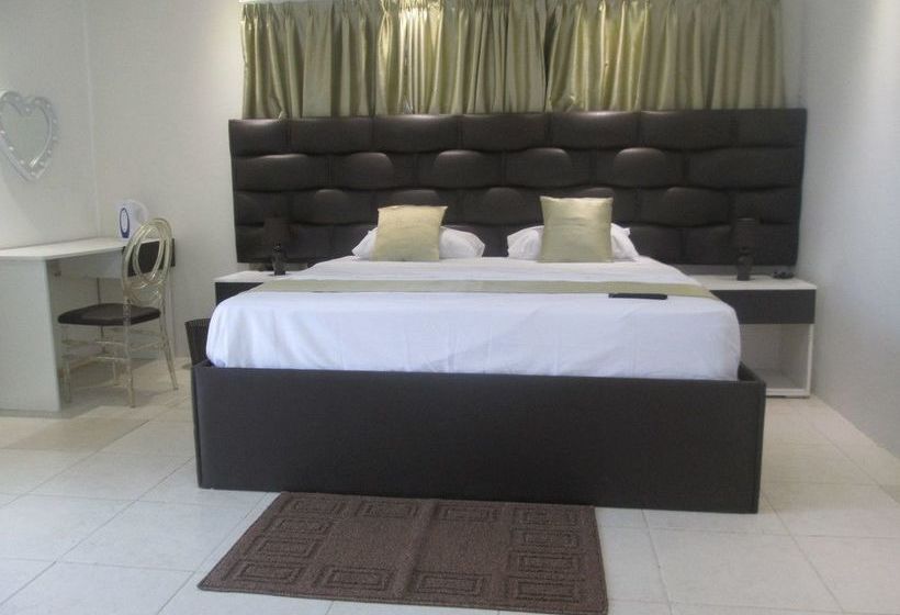 King Base Guesthouse B & B