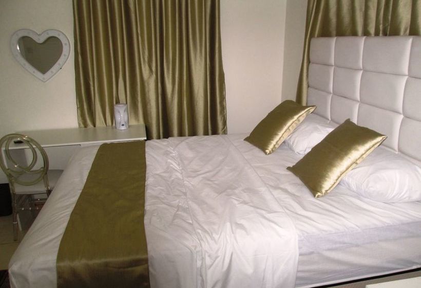 King Base Guesthouse B & B