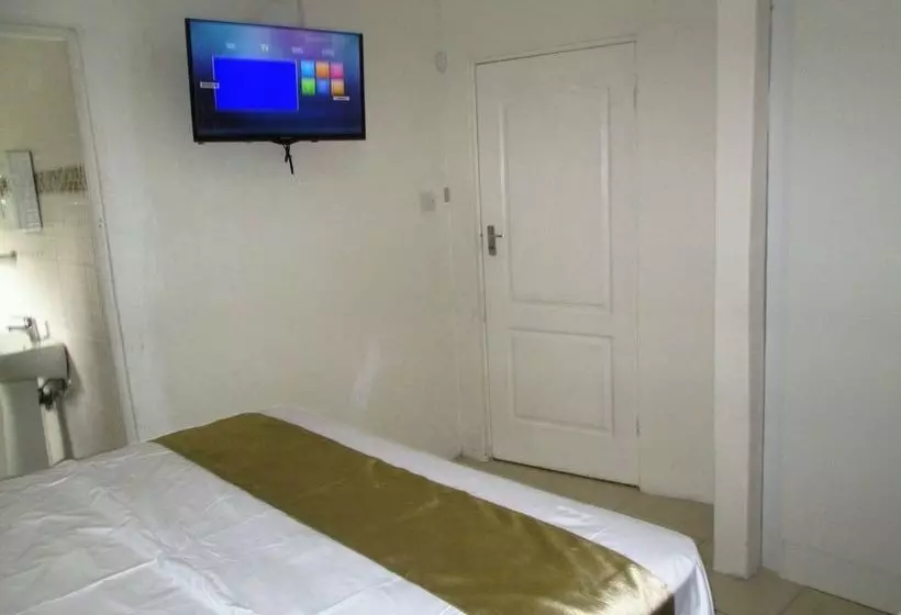 King Base Guesthouse B & B