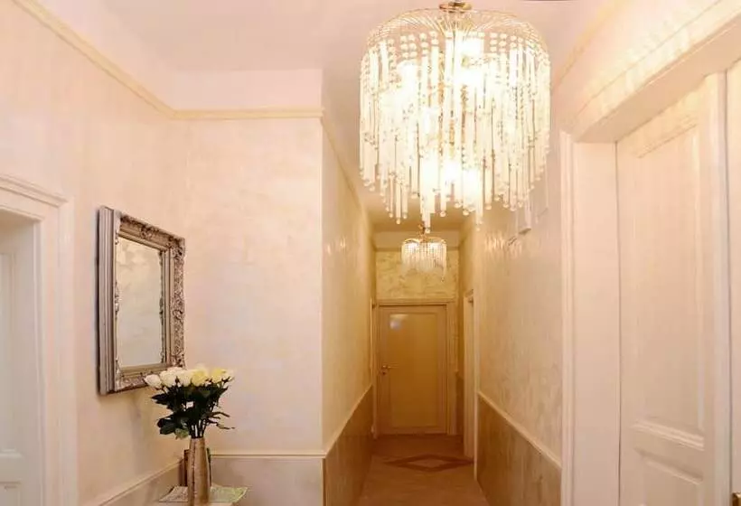 ペンション Apartments & Rooms Flowers