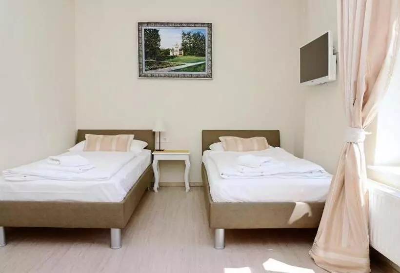 ペンション Apartments & Rooms Flowers