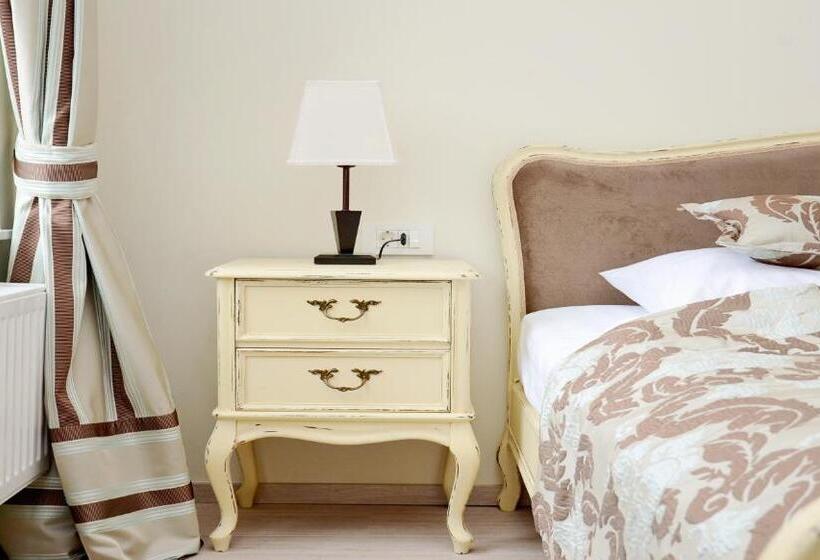 بنسيون Apartments & Rooms Flowers