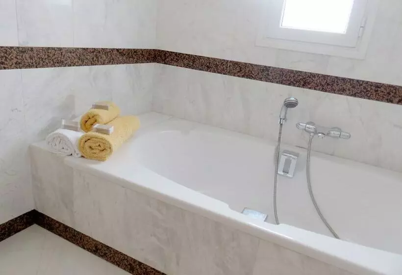 Majatalo Olive Mansion Suites