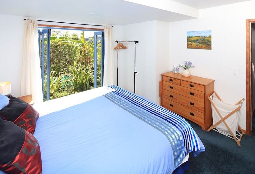 Пансион Palm Heights