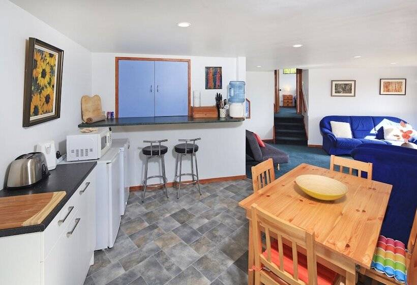 Пансион Palm Heights