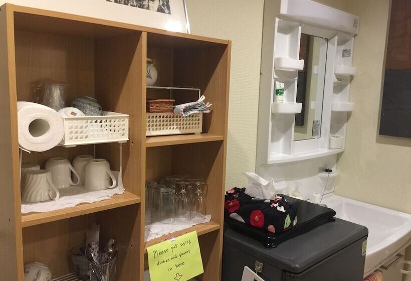 Pensjonat Tsukiji Hostel Wakayama