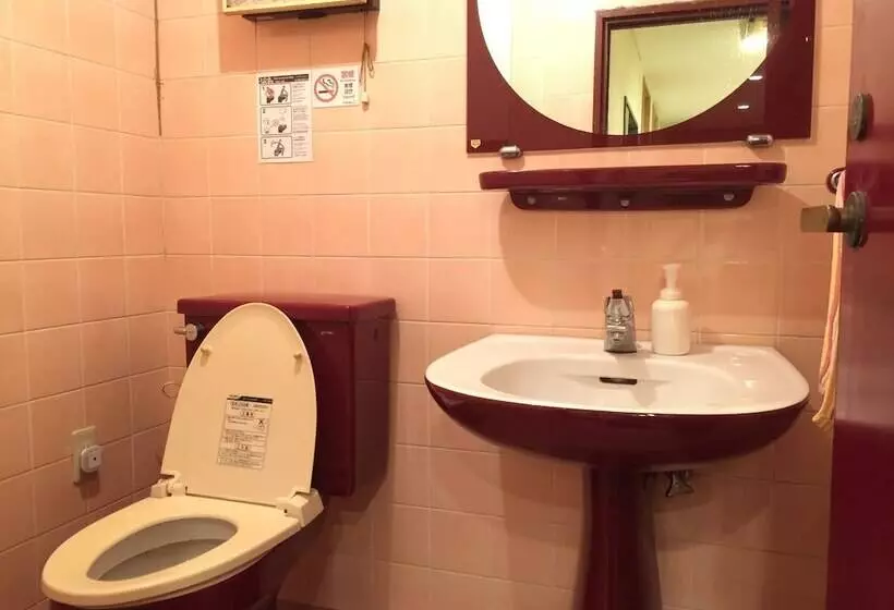 پانسیون Tsukiji Hostel Wakayama