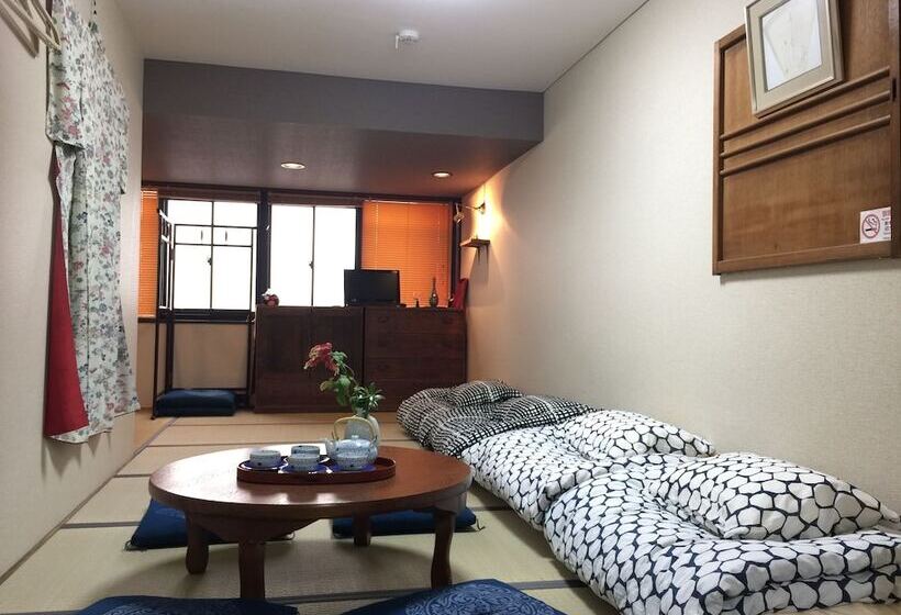 Pensjonat Tsukiji Hostel Wakayama