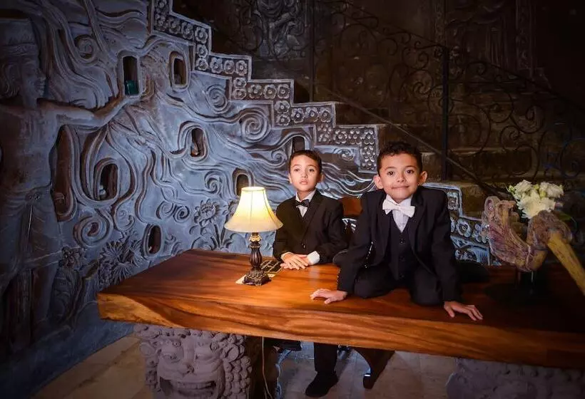 リゾートホテル Avalon Ubud Villas