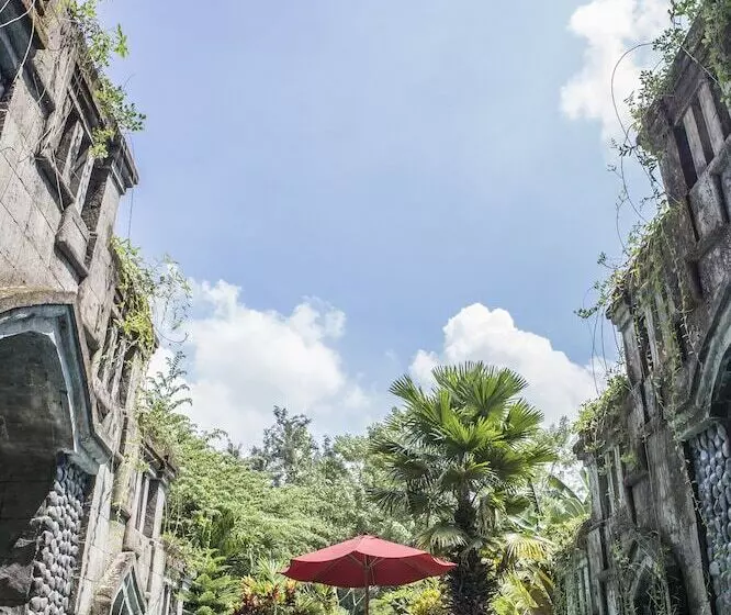 リゾートホテル Avalon Ubud Villas