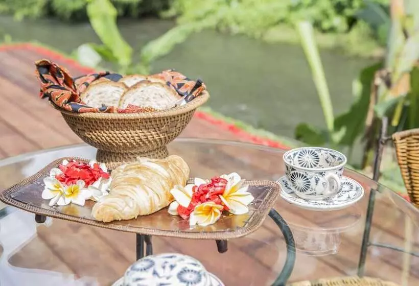 リゾートホテル Avalon Ubud Villas