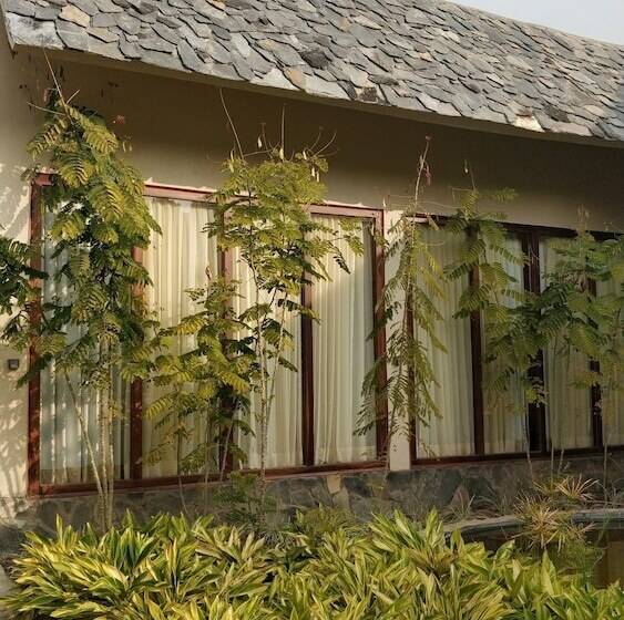 Saraca Resort & Spa Corbett