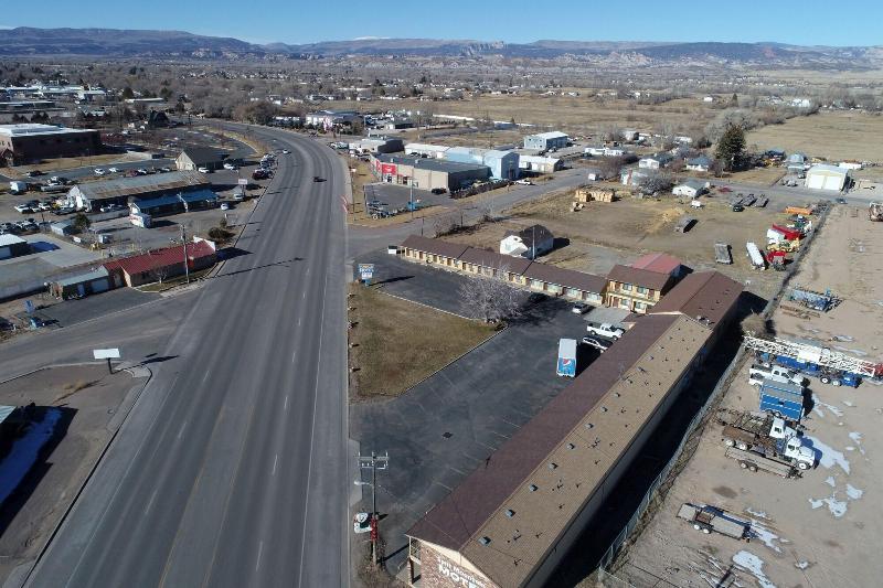 Split Mountain Motel