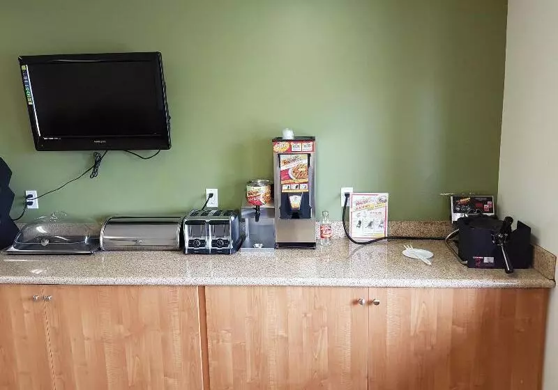 Split Mountain Motel