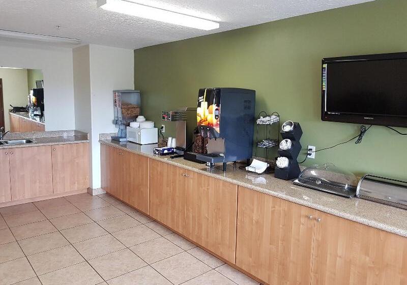 Split Mountain Motel