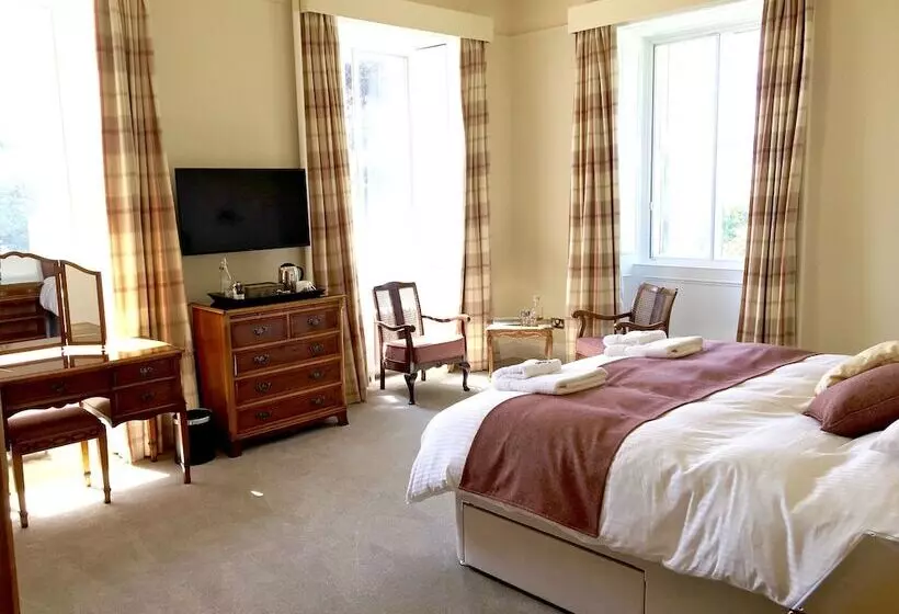 ベッドアンドブレックファースト Netherdale House And Coach House