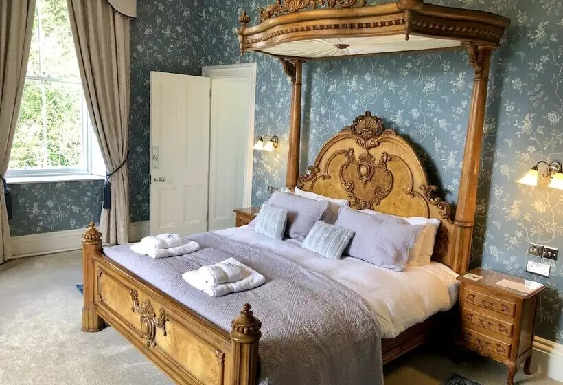 ベッドアンドブレックファースト Netherdale House And Coach House