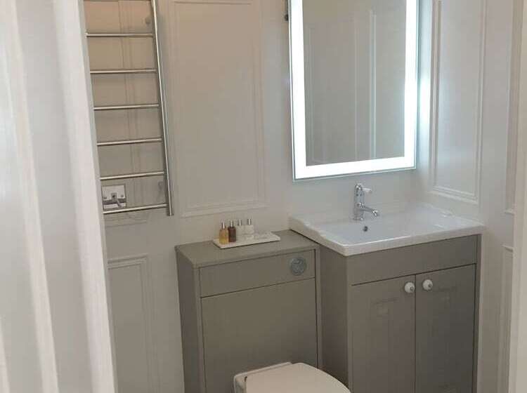 مبيت وإفطار Netherdale House And Coach House