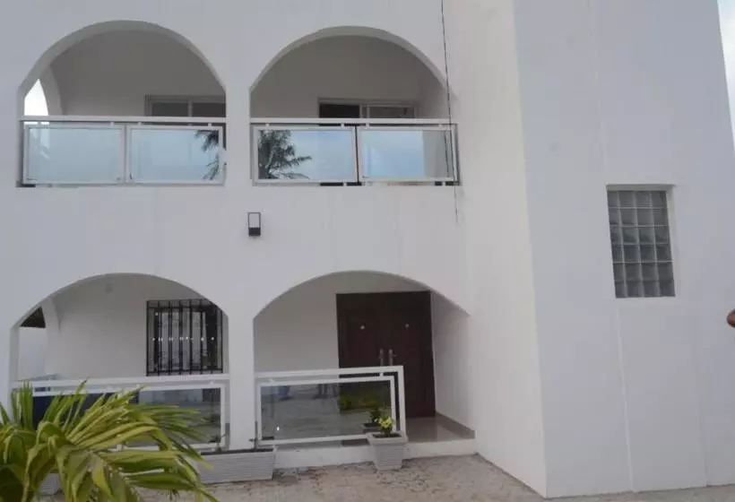 Drammeh's Villa