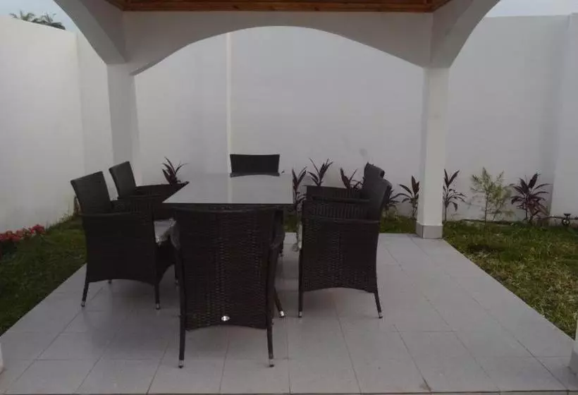 Drammeh's Villa