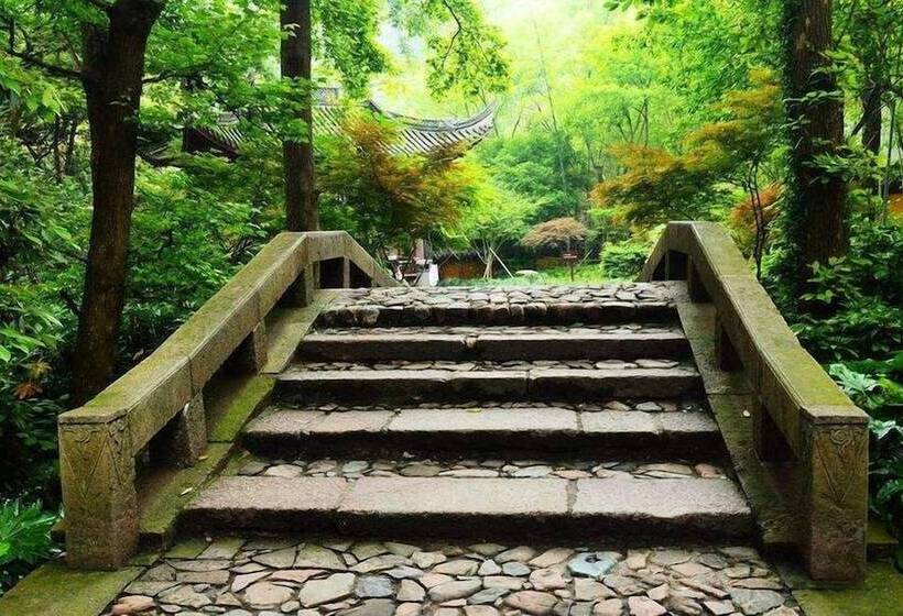 Efc Wonderland Boutique