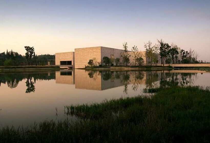 Efc Wonderland Boutique