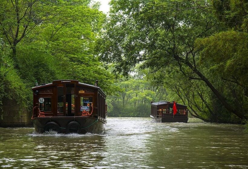 Efc Wonderland Boutique